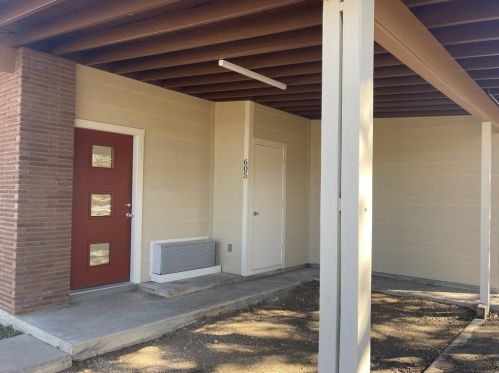 607 Mary Lake Dr, Bryan TX  77801-3423 exterior