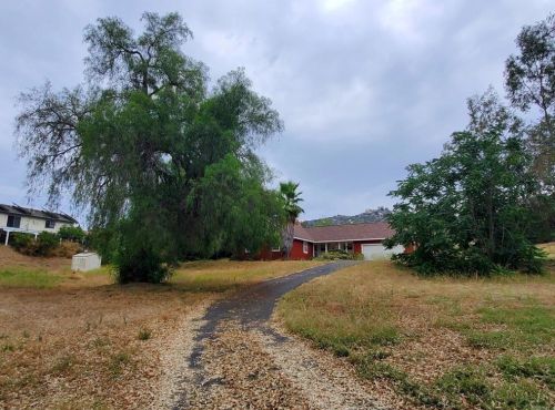 13435 Los Coches Rd, El Cajon, CA 92021-2032