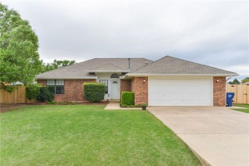 1010 Polk St, Piedmont, OK 73078-9374