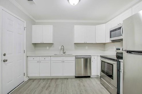 2143 Tiffany Trl, Lithonia GA  30058-5323 exterior