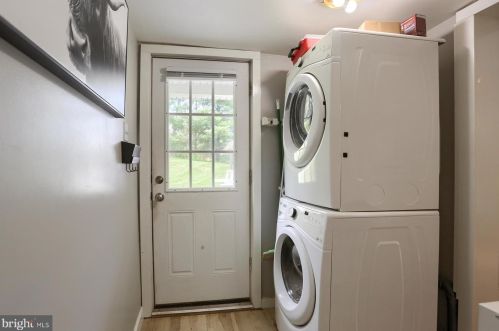 175 Church Rd, Carlisle PA  17015-9360 exterior