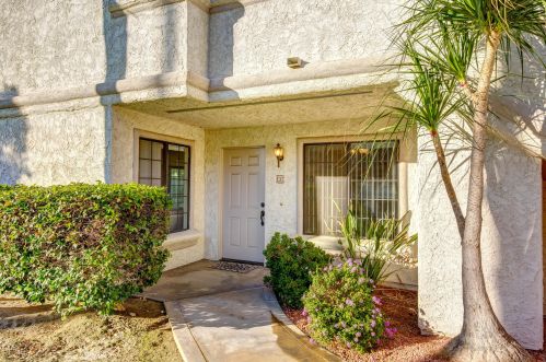 500 Farrell Dr, Palm Springs, CA 92262-6215