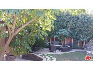 2245 Hillsboro Ave, Los Angeles, CA 90034-1132