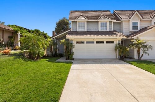 131 Larkwood St, Anaheim, CA 92808-1214