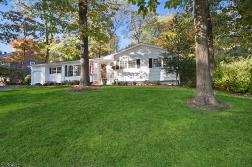 26 Misty Mountain Rd, Dover NJ  07869-4729 exterior