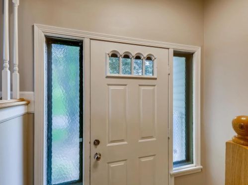 1700 Hickory Hill Dr, Saint Paul MN  55122-2410 exterior