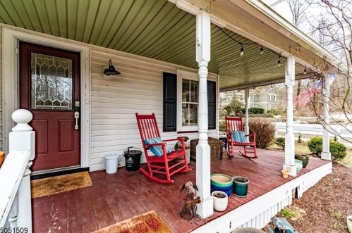 197 Glen Rd, Sparta, NJ 07871-3171