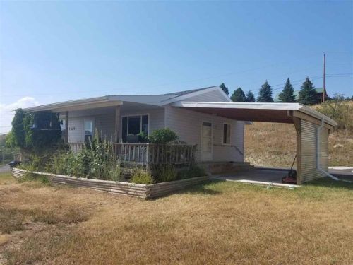 1507 Hope St, Sturgis, SD 57785-1222