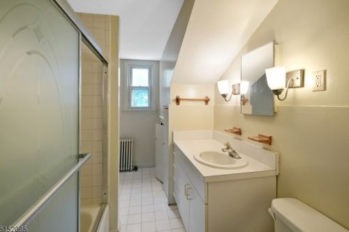 26 Van Ness Ter, Maplewood NJ 07040-3324 exterior