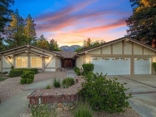 625 Ridgeview Ct, Upland, CA 91784-1367