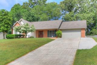 113 Country Walk Dr, Powell, TN 37849-3455