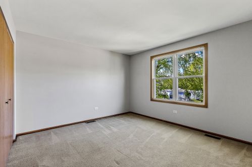 1034 Big Eagle Trl, Carol Stream IL  60188-9154 exterior