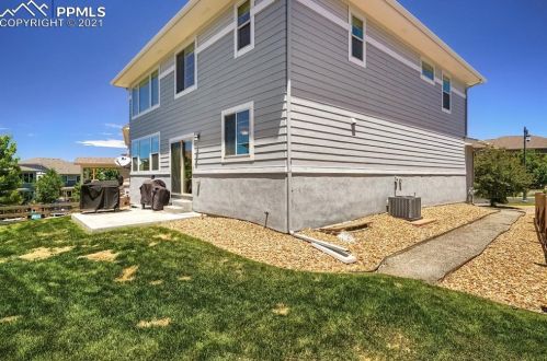 26840 Roxbury Pl, Denver CO  80016-7527 exterior