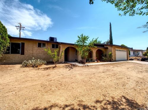 56349 Joshua Dr, Yucca Valley, CA 92284-4093