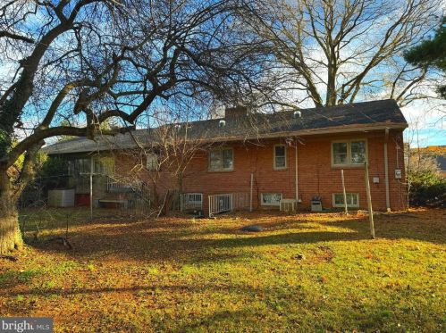 16026 Cloverton Ln, Williamsport, MD 21795-1119