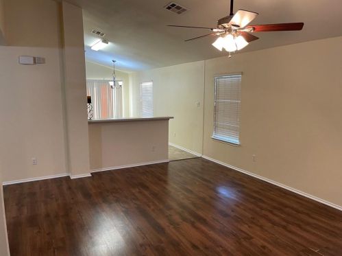 12825 Dwight Eisenhower St, Webberville, TX 78653-3946