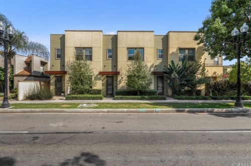 806 Santa Ana Blvd, Santa Ana CA 92701-3962 exterior