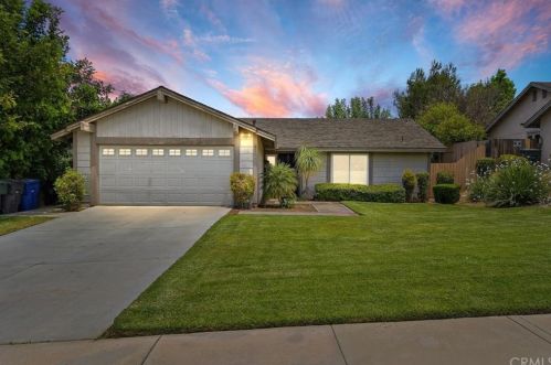 3157 Vineyard Way, Riverside, CA 92503-5460