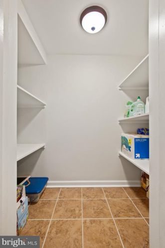 10159 Sutherland Rd, Silver Spring MD 20901-2236 exterior