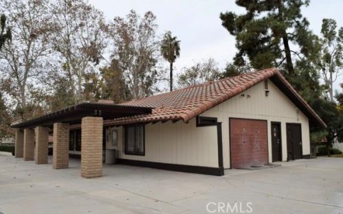 2867 Tropicana Dr, Riverside CA  92504-4282 exterior