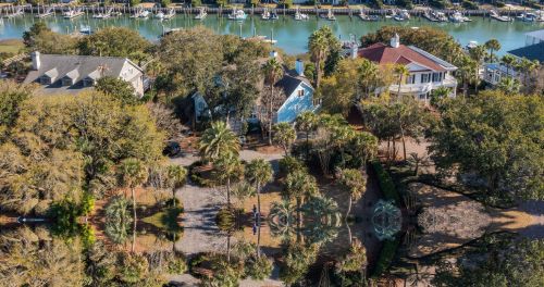 55 Waterway Island Dr, Isle Of Palms SC  29451-2728 exterior