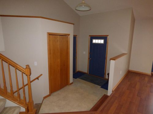 1107 Hillside Rd, Sauk Rapids, MN 56379-2575