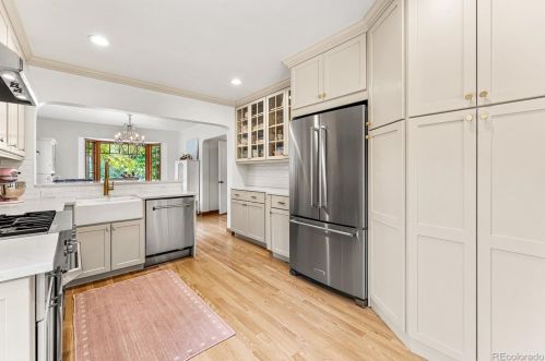 1066 Bonnie Brae Blvd, Denver CO  80209-5135 exterior