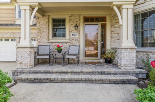 1457 Midway Ln, Glenview, IL 60026-7739