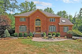 43 Fuller Ct, Bridgewater, NJ 08807-1448