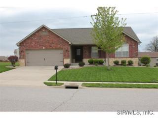 2536 Liberty Dr, Maryville, IL 62062-6736
