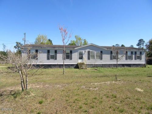 12912 Fox Run Dr, Ocean Springs, MS 39565-7113