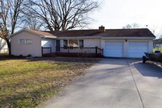 23 Nolen Dr, Decatur, IL 62521-2540