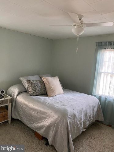 130 Roberts Ave, Tavistock NJ 08033-1319 exterior