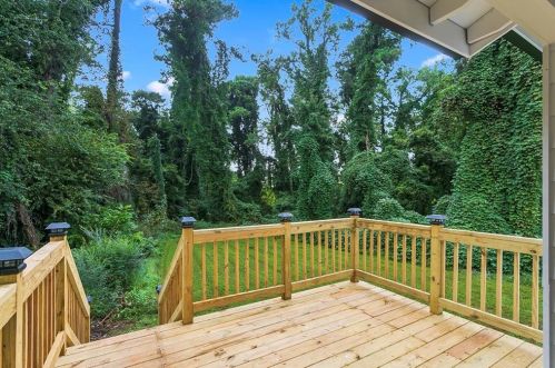 267 Hilltop Dr, Atlanta GA  30315-6019 exterior