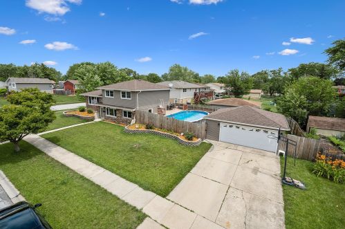 16303 76th Ave, Tinley Park, IL 60477-1528