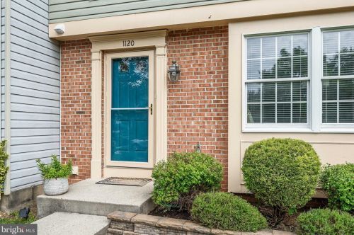 1120 Floyd Pl, Herndon VA  20170-3538 exterior