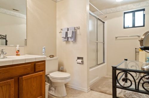 2633 Sovereign Way, Riverside CA  92506-5121 exterior