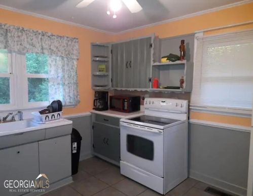 3270 Rex Rd, Rex GA 30273-1041 exterior