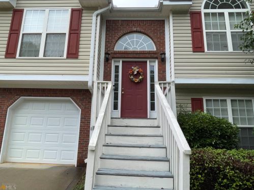 111 Clarion Dr, Carrollton, GA 30116-7067