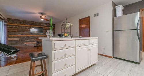 9601 Dogwood Dr, Hammond IN 46321-3709 exterior