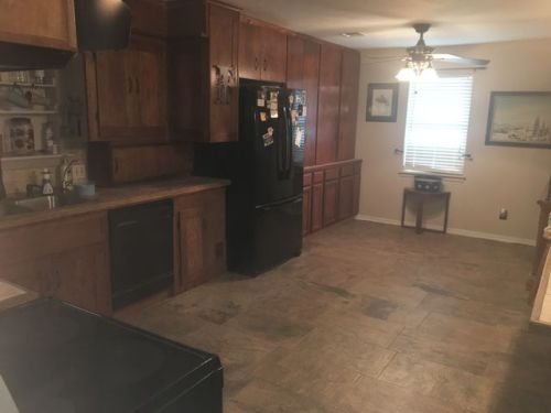 6610 Eseco Rd, Cushing, OK 74023-4894