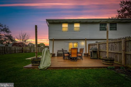 178 Seagull Dr, Riviera Beach, MD 21122-3043