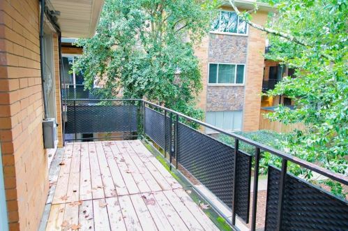 115 Biscayne Dr, Atlanta GA  30309-1003 exterior