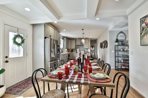 8905 Appleseed Dr, Cincinnati OH  45249-1781 exterior