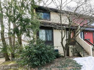 2261 Coppersmith Sq, Herndon, VA 20191-2323