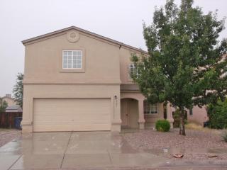 527 Whispering St, Albuquerque, NM 87121-7745