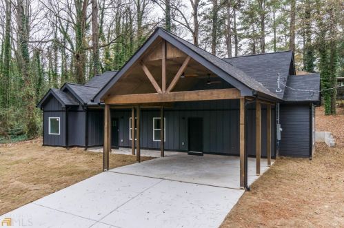 3219 Cloverhurst Dr, Atlanta, GA 30344-4509
