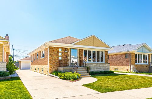 4624 Orange Ave, Chicago, IL 60706-4408