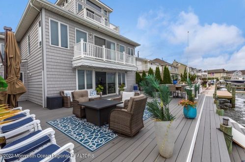 450 Tamiami Dr, Lavallette NJ  08735-3035 exterior