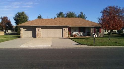 11 Constitution Dr, Berlin, IL 62670-4515